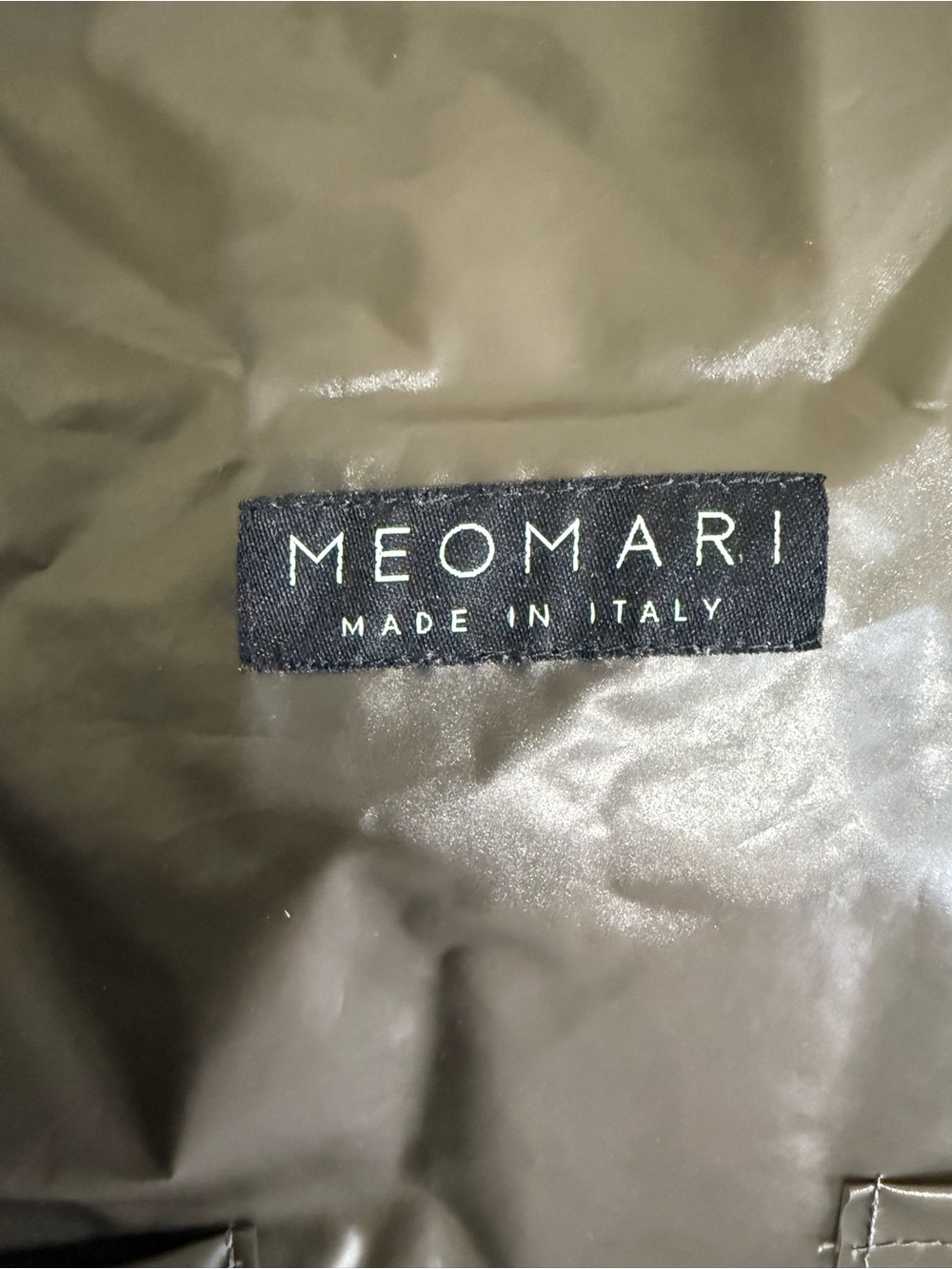 Memari Waterproof Brown Dog Raincoat with Hood - Picture 5 of 6